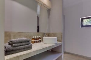 Luxurious gite apartment bathroom