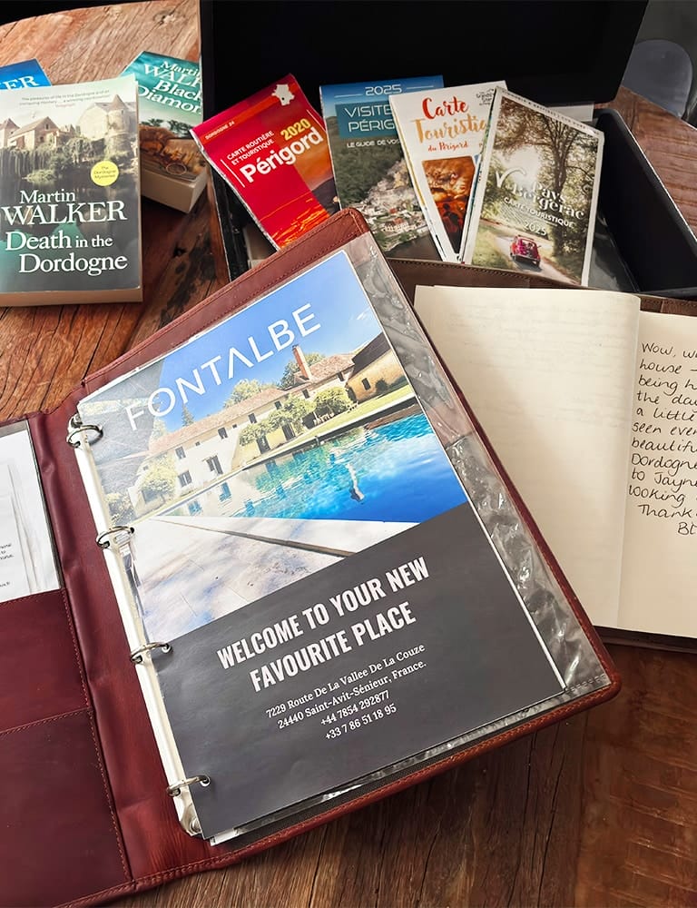 Welcome Pack Welcome pack and guides to the Dordogne region
